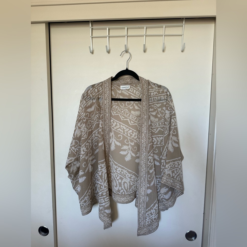 ColdWater Creek White & Beige Kimono